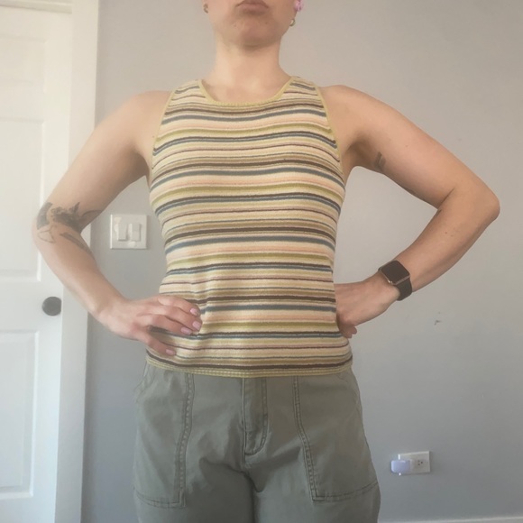 sweater tank top - Picture 4 of 5